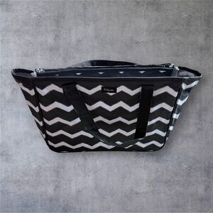 Thirty-One True Beauty Travel Makeup Cosmetic Tote - Blk/Wht Chevron - NWOT